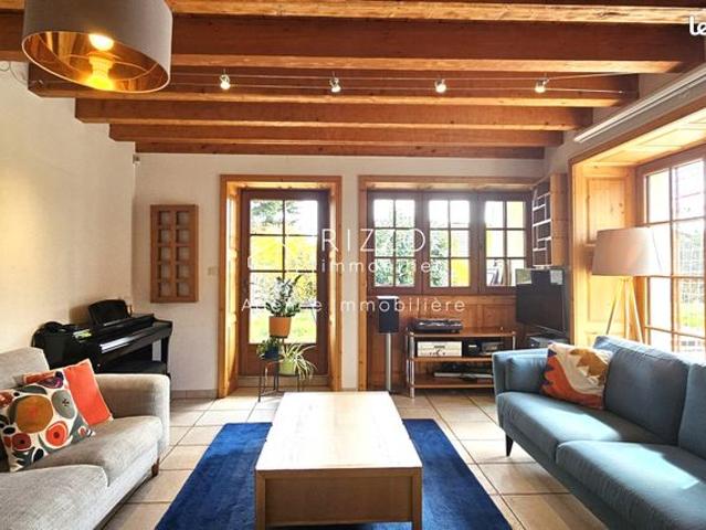 Maison 7 pièces 220 m²