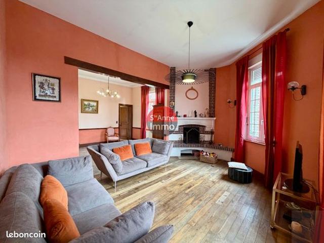 Maison 7 pièces 220 m²