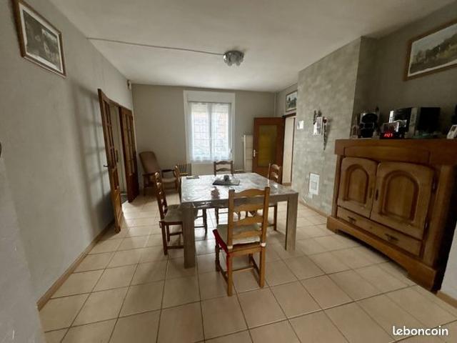 Maison 7 pièces 220 m²