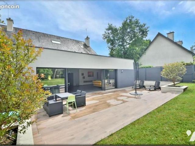 Maison 7 pièces 220 m²