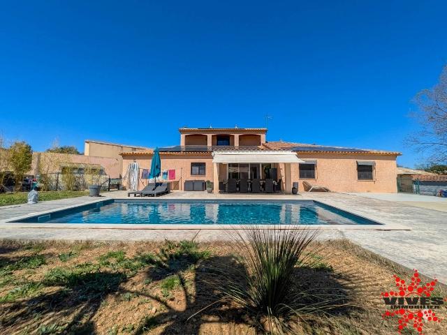 Maison 7 pièces 220 m²