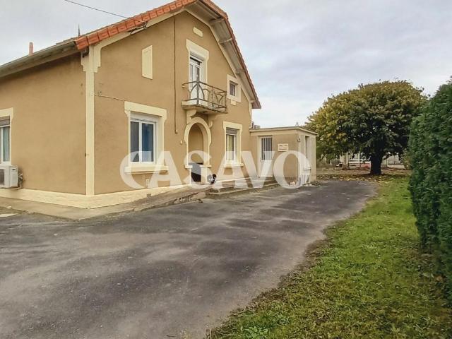 Maison 7 pièces 220 m²