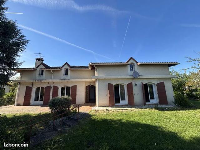 Maison 7 pièces 220 m²