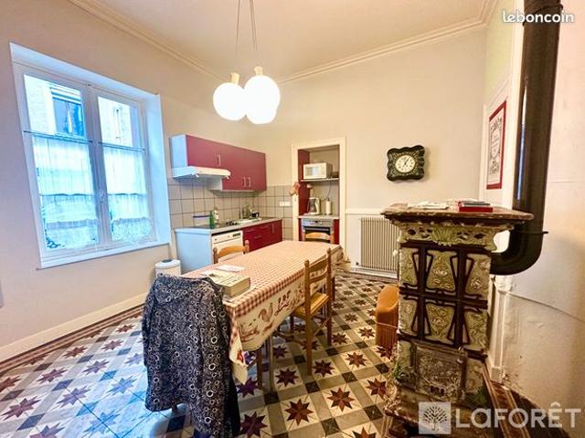 Maison 7 pièces 220 m²