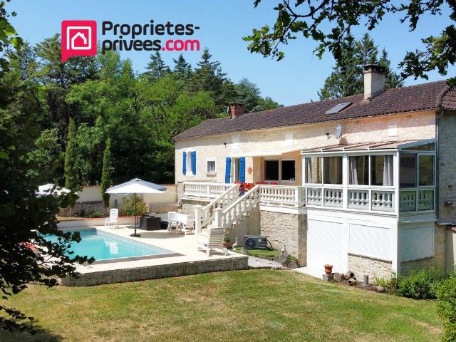 Maison 7 pièces 220 m²