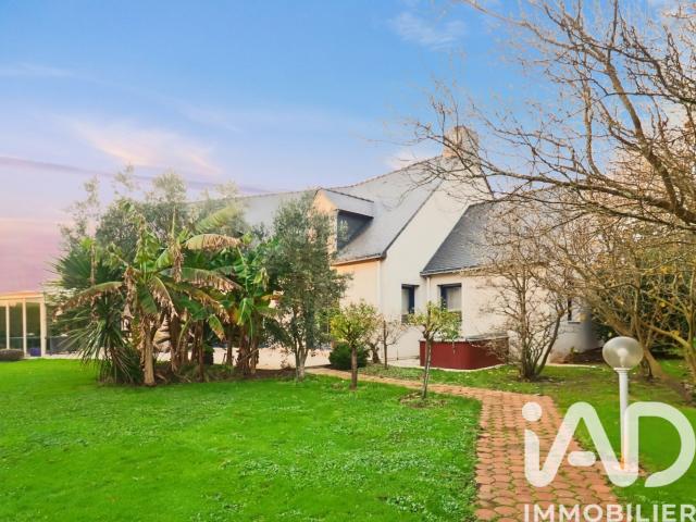 Maison 7 pièces 220 m²
