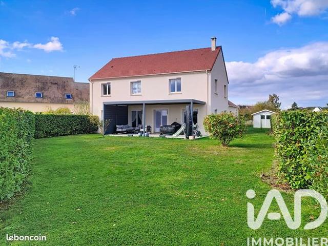 Maison 7 pièces 220 m²