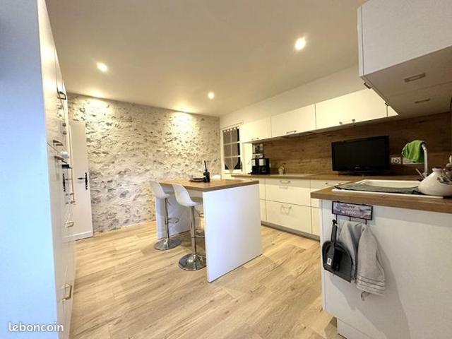 Maison 7 pièces 220 m²