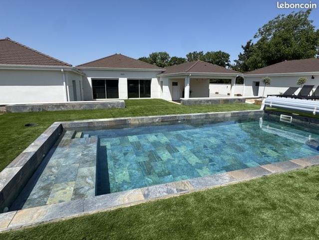 Maison 7 pièces 220 m²