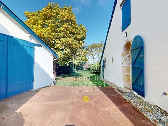 Maison 7 pièces 220 m²