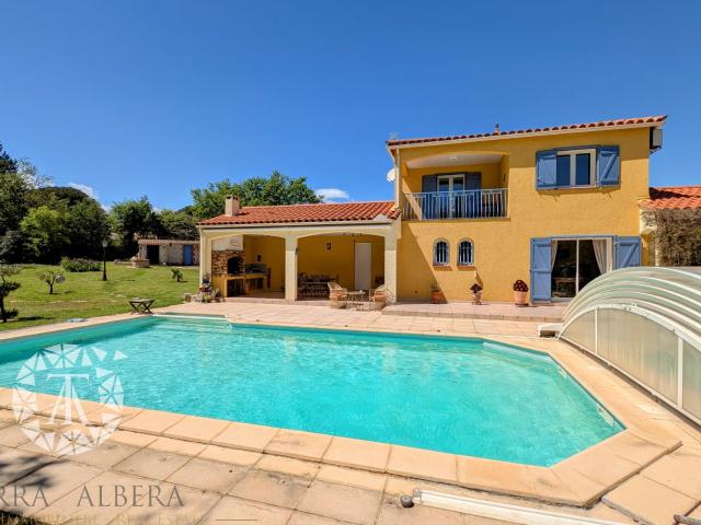 Maison 7 pièces 220 m²