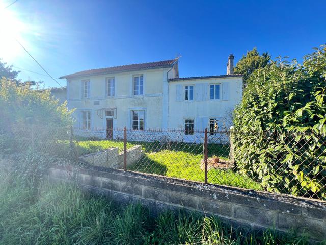 Maison 7 pièces 220 m²
