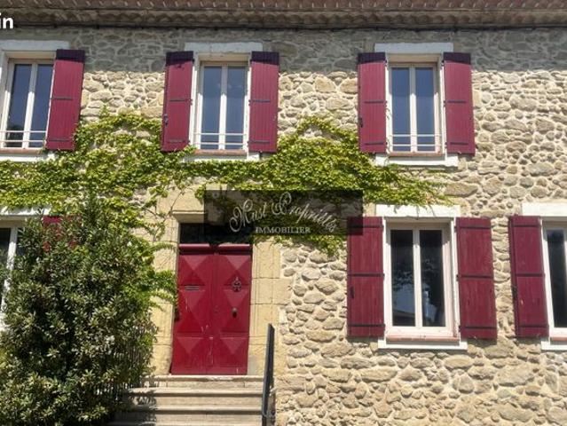 Maison 7 pièces 220 m²