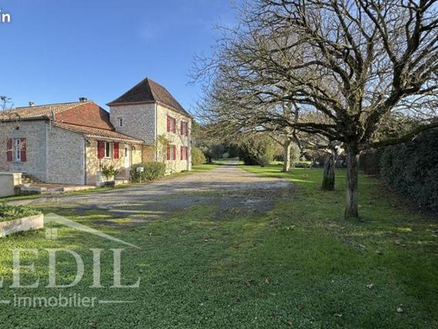 Maison 7 pièces 220 m²