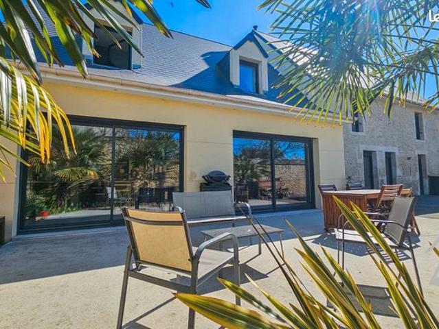 Maison 7 pièces 220 m²