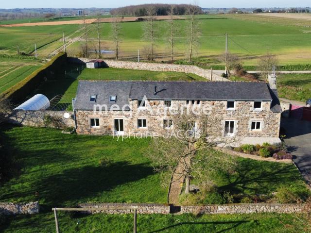 Maison 7 pièces 220 m²