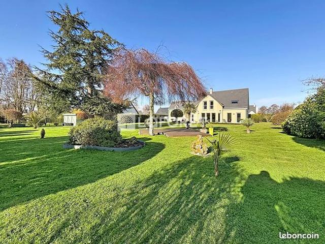 Maison 7 pièces 220 m²