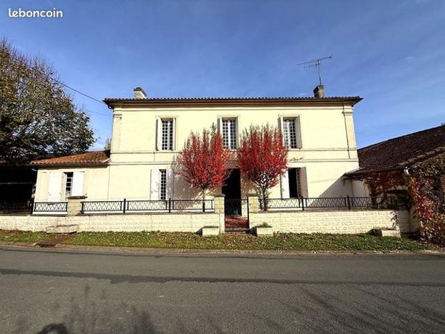 Maison 7 pièces 220 m²