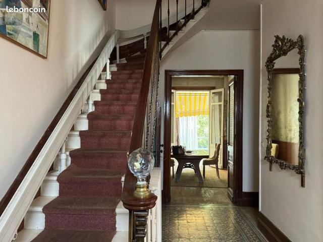 Maison 7 pièces 220 m²