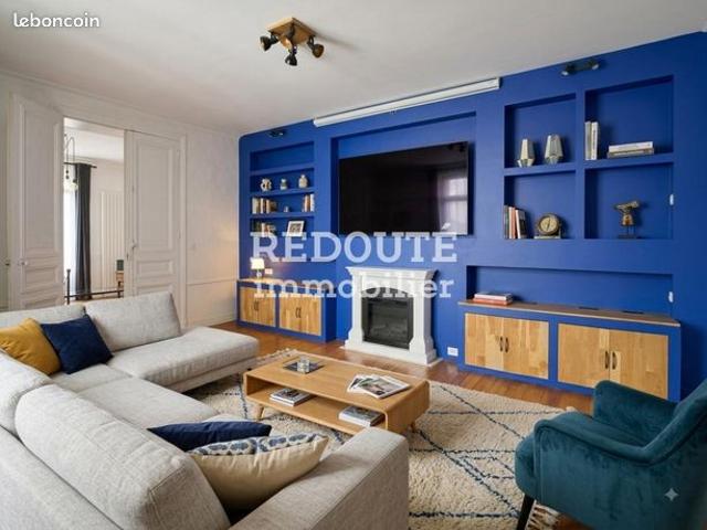 Maison 7 pièces 220 m²