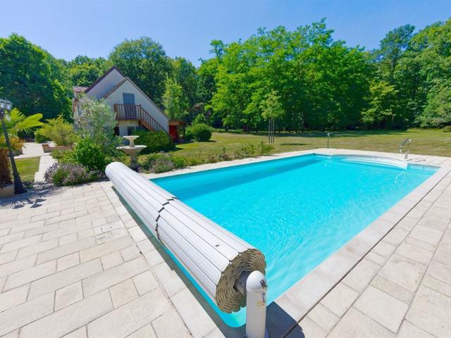 Maison 7 pièces 220 m²