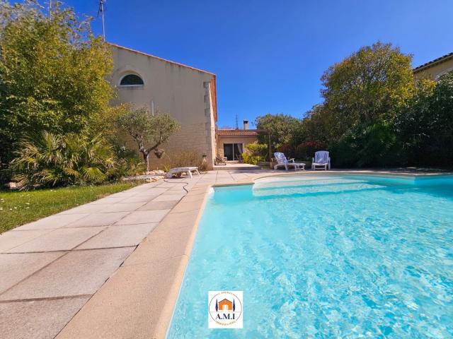 Maison 7 pièces 220 m²