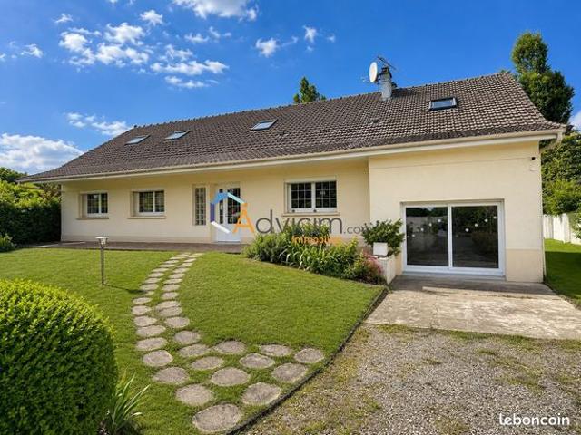 Maison 7 pièces 220 m²