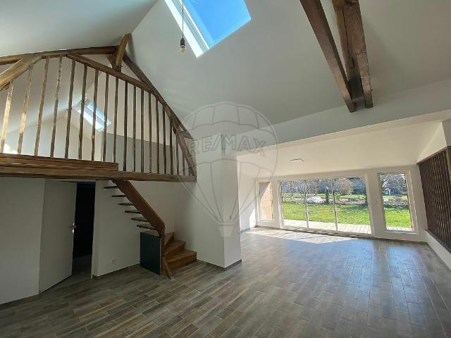 Maison 7 pièces 220 m²