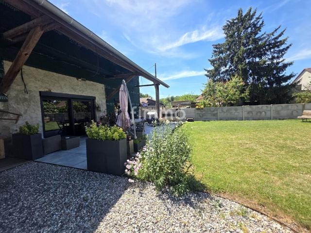 Maison 7 pièces 221 m²