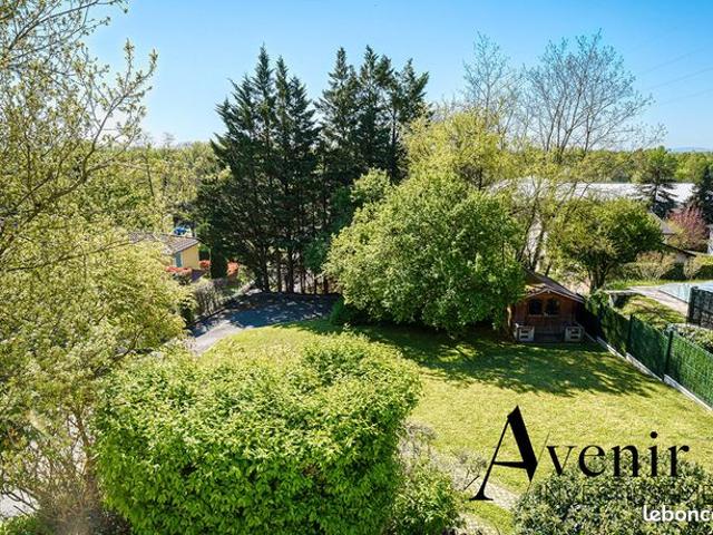 Maison 7 pièces 221 m²