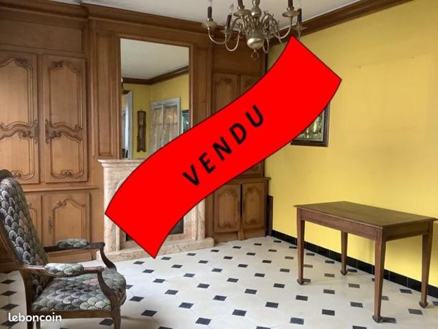Maison 7 pièces 221 m²