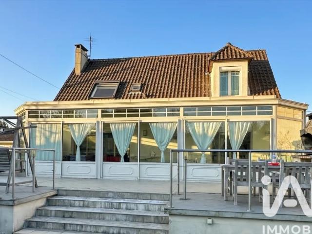 Maison 7 pièces 221 m²