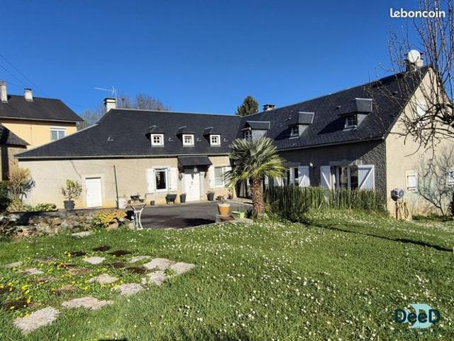 Maison 7 pièces 221 m²