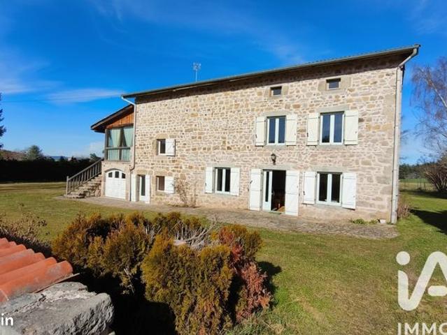 Maison 7 pièces 221 m²