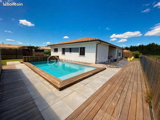 Maison 7 pièces 221 m²