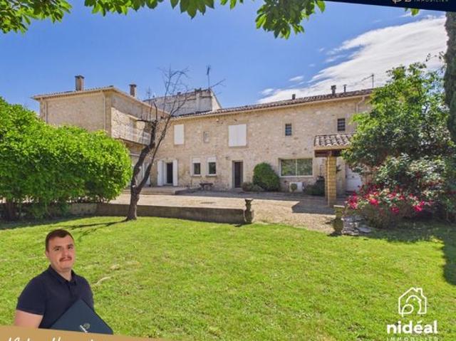 Maison 7 pièces 221 m²