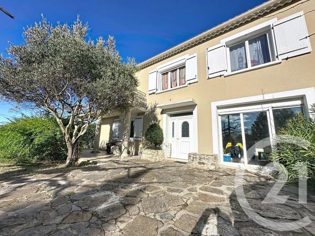 Maison 7 pièces 221 m²