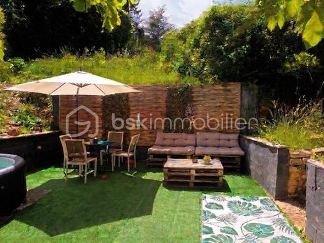 Maison 7 pièces 221 m²