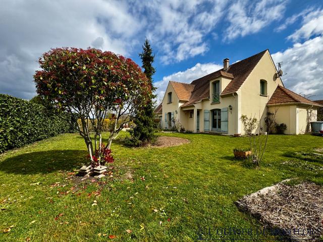 Maison 7 pièces 221 m²