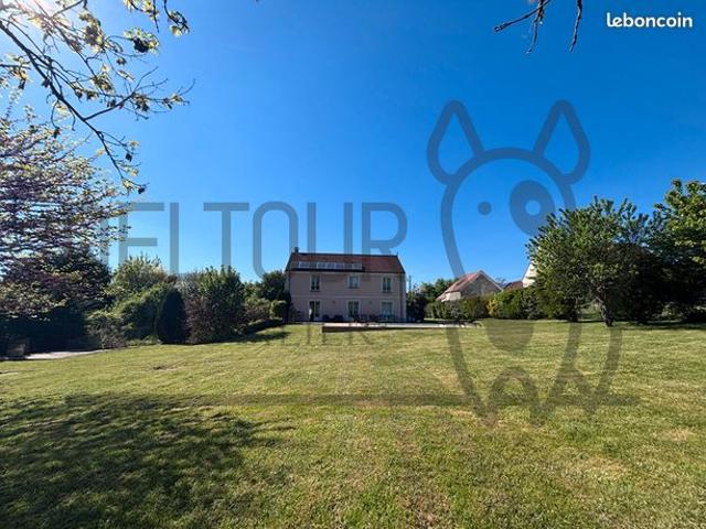 Maison 7 pièces 221 m²