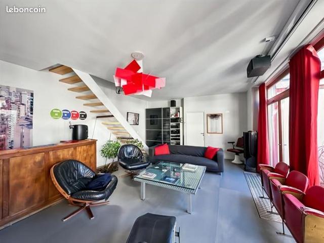 Maison 7 pièces 222 m²
