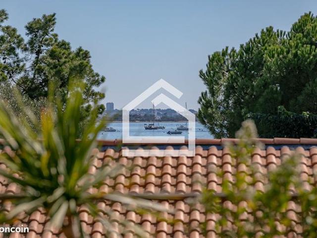Maison 7 pièces 222 m²