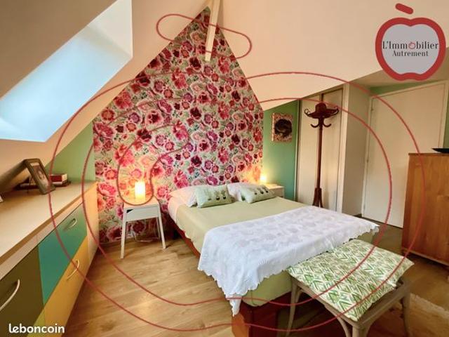 Maison 7 pièces 222 m²