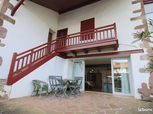 Maison 7 pièces 222 m²