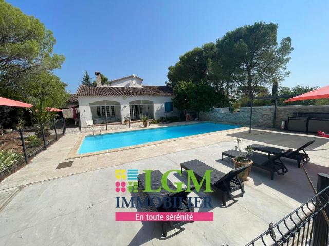 Maison 7 pièces 222 m²