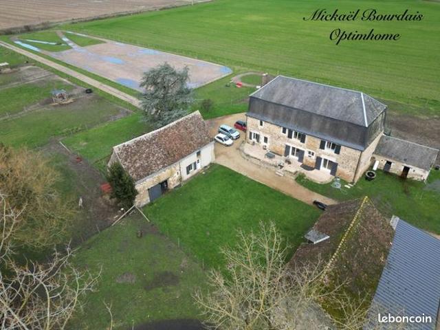 Maison 7 pièces 222 m²