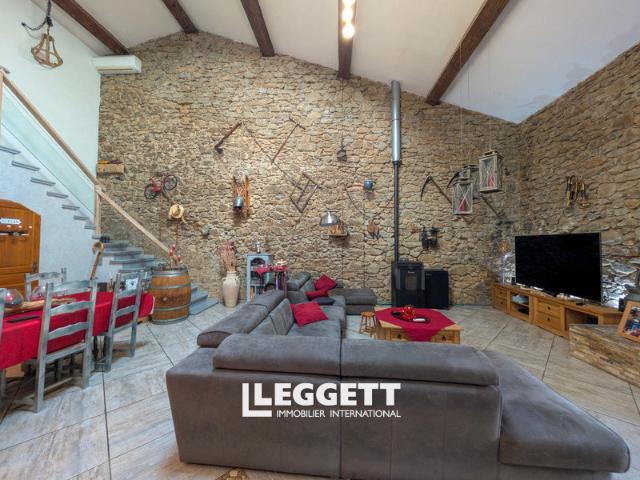 Maison 7 pièces 222 m²