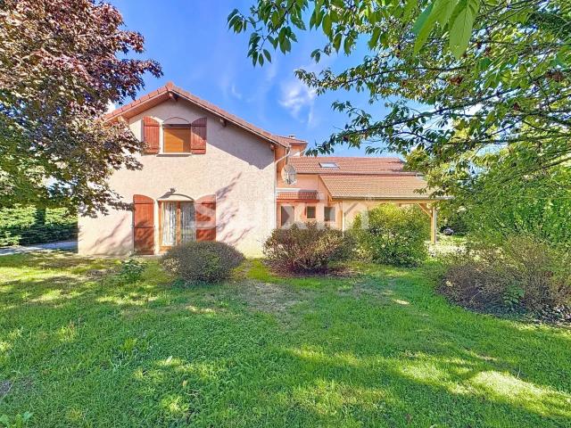 Maison 7 pièces 223 m²