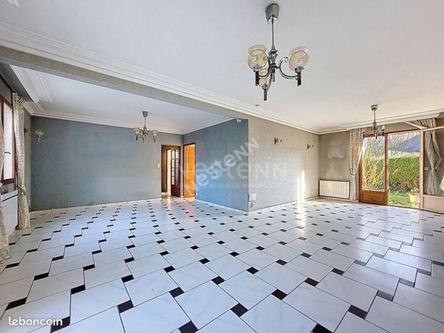 Maison 7 pièces 223 m²