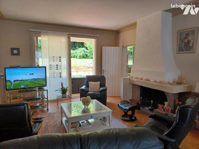 Maison 7 pièces 223 m²
